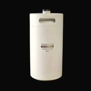 iKegger Mini Beer KEG White - 10 Year Anniversary Edition - 5L isoliert